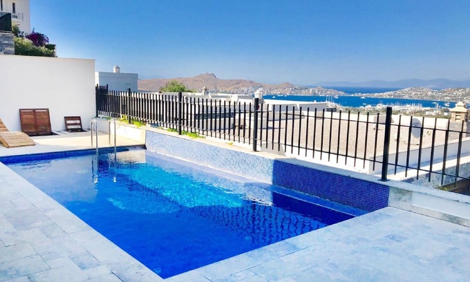 Yalikavak Villa | 4 Bedroom Villa with Great View Close to Yalikavak Marina