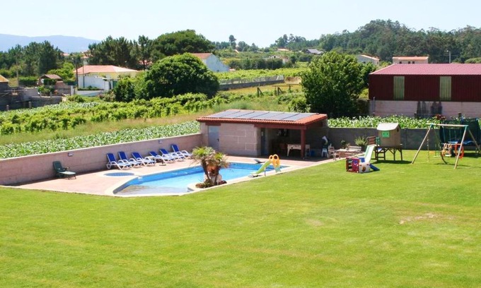 Sanxenxo House | 4 bedrooms house with shared pool jacuzzi and enclosed garden at Sanjenjo