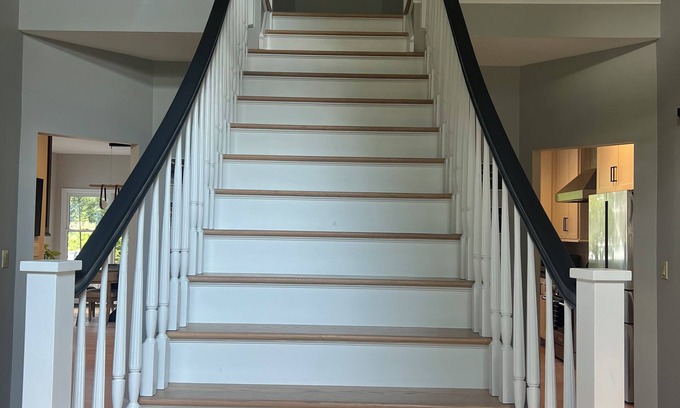 Montville House | 4-BR house w/AC, gym, game room, 30 mins to MetLife for World Cup!