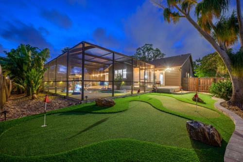 Whitney Beach House | 4 Br Sleeps 10 Private Pool Putt Putt Dog Friendly