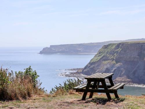 Hinderwell Apartment | 4 Cliff Cottages
