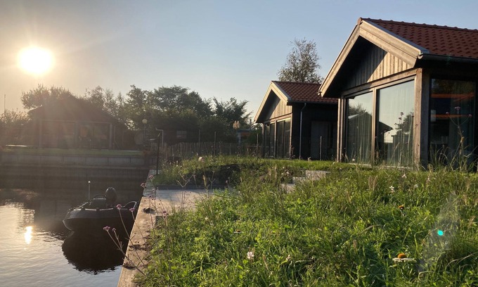 Anjum House | 4-person chalet Albatros by the water with parking space