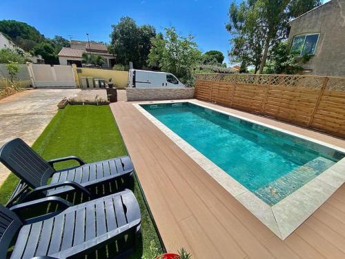 Saint-Bres Apartment | 4 pieces avec piscine