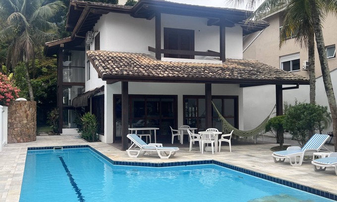 Riviera de Sao Lourenco House | 4 Suites on the Riviera MAX12 PEOPLE 4 min walk from the beach and 11 min walk from the shopping center