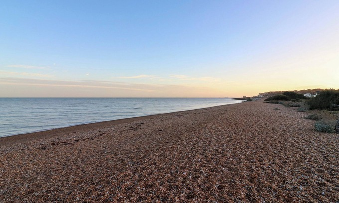 Deal Cottage | 4 WELLINGTON PARADE, WEST APARTMENT, pet friendly in Walmer