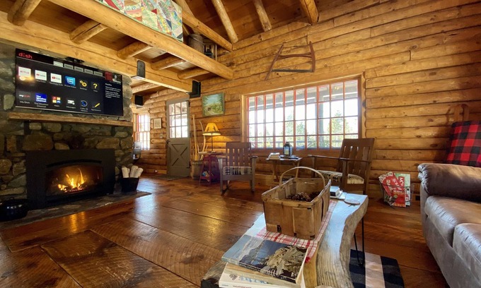 Corea Cabin | 40 Acre Forested Privacy w/Deeded Beach Access Near Acadia Schoodic