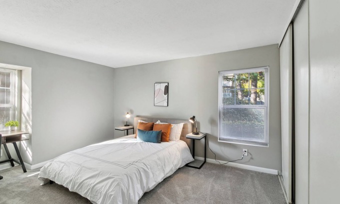 Smyrna Apartment | 400 Winchester 605 l 2 Bed 2 Bath Newly Furnished