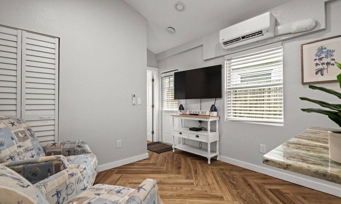 Dunedin Cottage | 409 1 Bedroom in Downtown Dunedin