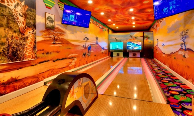 Kissimmee House | 42 bedrooms, SAFARI SPORTS WONDER TRIPLE LISTING, sleeps 120