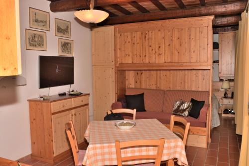 Castel del Piano Apartment | 42 Vacanza di relax in Maremma - wifi - free parking