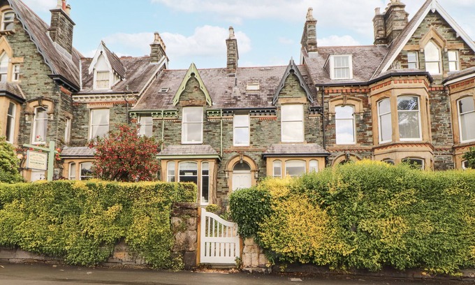 Keswick House | 43 STATION ROAD, pet friendly, character holiday cottage in Keswick