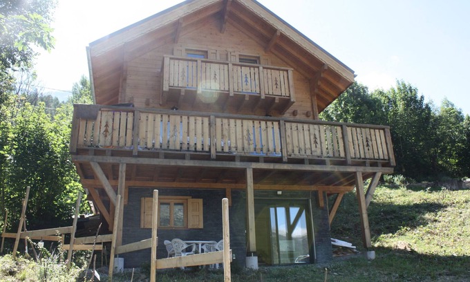 Orcieres Apartment | 45 m2 ground-floor apartment in a wooden chalet