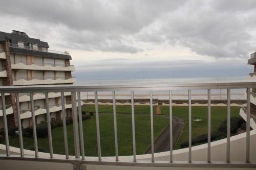 Erquy Apartment | 450 - A ERQUY, en bordure de la très belle plage de CAROUAL