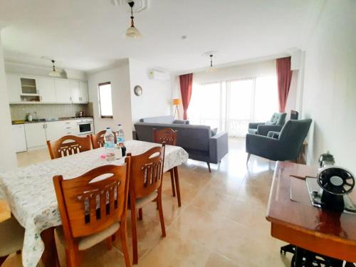 Datca City Center Apartment | #481 - Spacious 3BR Duplex with Private Garden