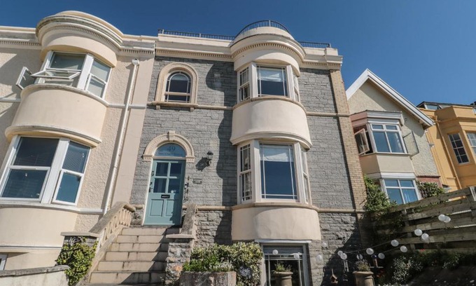Burnham-on-Sea House | 49 Esplanade