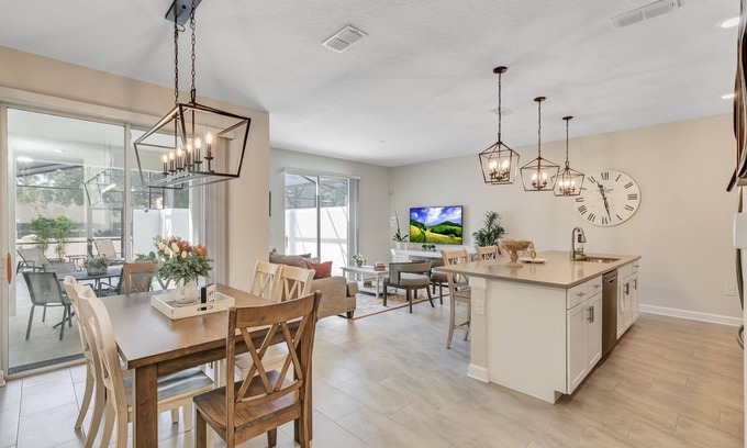 Kissimmee House | 4BD/3BA Modern upgraded Townhome-private pool at Storey Lake