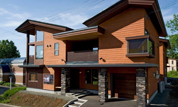 Hirafu House | 4BedroomLocated in the center of Hirafu a luxurious large chalet/Abuta-gun Hokkaidō