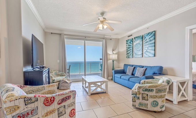 Long Beach Condo | 4BR 4BA Plently of Space and Breathtaking Views!