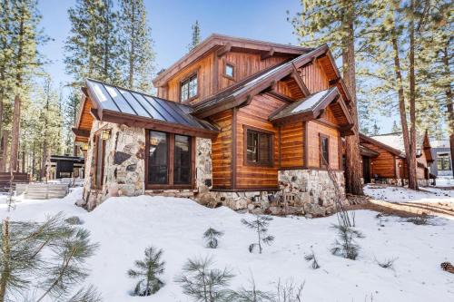 Truckee House | 4BR Cabin with Hot Tub – Ultimate Truckee Escape cabin