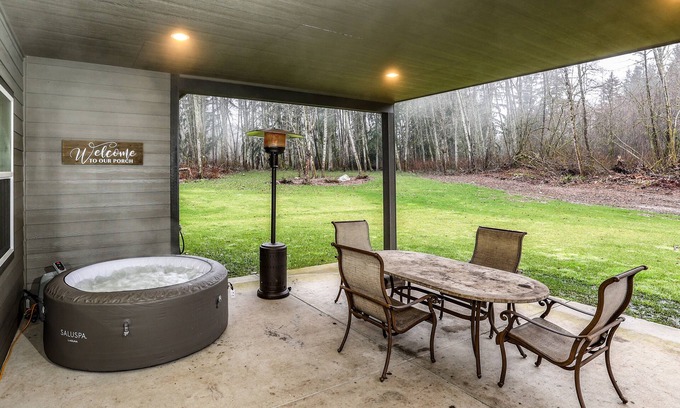 Stimson Crossing House | 4BR Family Home w/ Hot Tub, Bonus rm, 6min to I-5