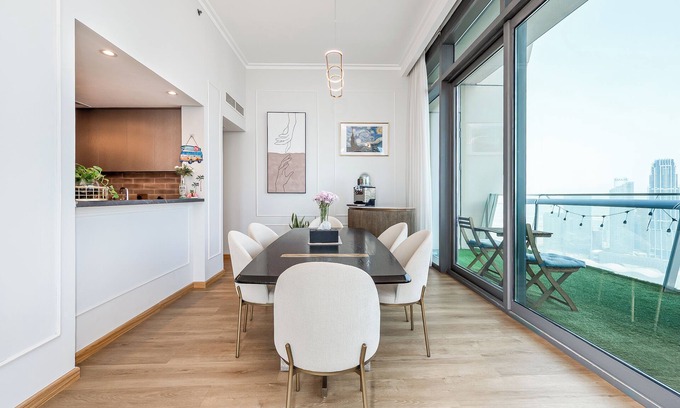 Downtown Dubai Apartment | 4BR High-Rise Burj & Fountain View