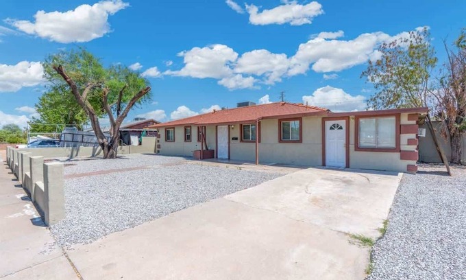 Encanto House | 4BR Home | Near Downtown & Phoenix Light Rail