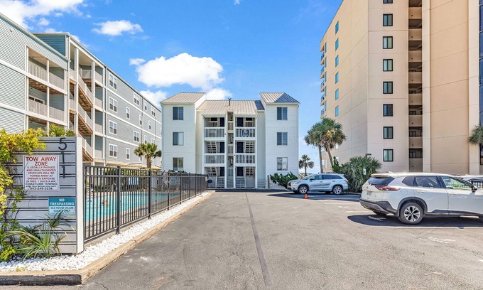 Ocean Drive Condo | 4BR Oceanfront Unit w/Pool - The Crestwind at Sea House Villas
