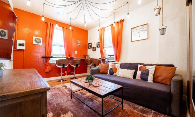 Downtown Tucson House | 4BR Retreat w/Yard – Spring Bliss & Relaxation!