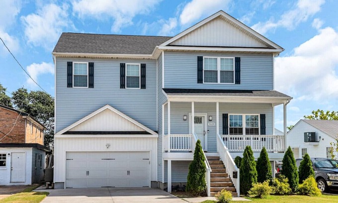 East Ocean View House | 4BR Spacious Retreat Walk to Beach Pets OK
