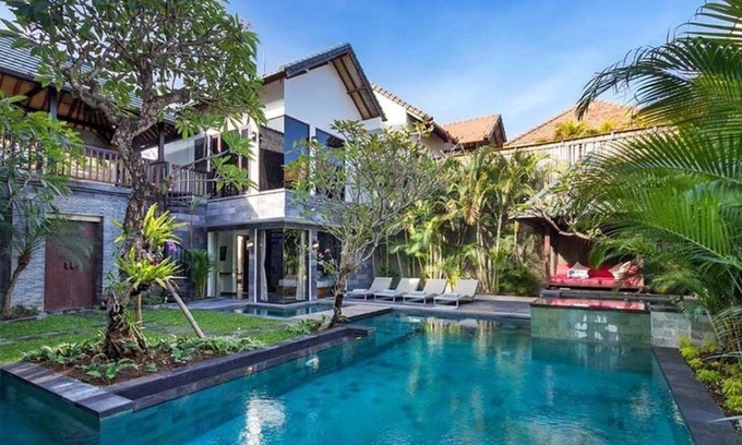 Dyanapura Villa | 4BR VILLA SEMINYAK DOUBLE SIX BEACH