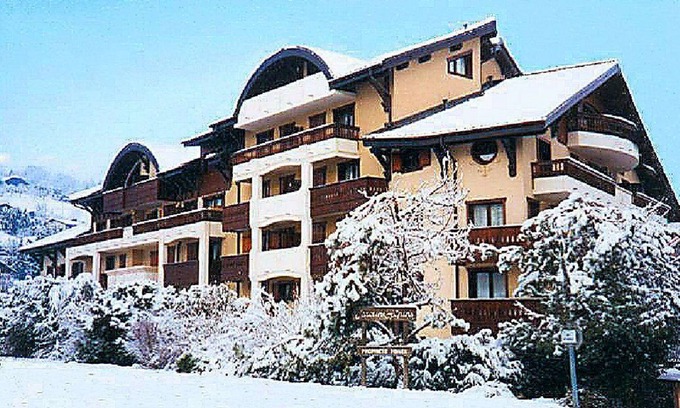 Saint-Gervais-les-Bains Apartment | 4th Floor Luxurious Apartment with Beautiful Mountain Views