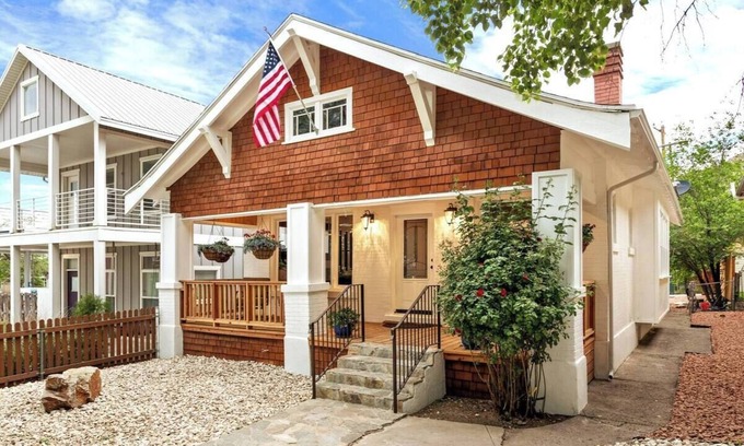 Downtown Salt Lake City House | 5 bd Remodeled Private Home +2 Kitchens + Backyard Oasis+ Best Downtown Location