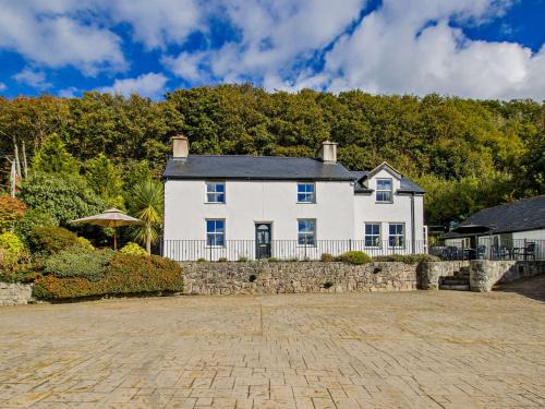 Eglwysbach House | 5 Bed in Conwy 48169