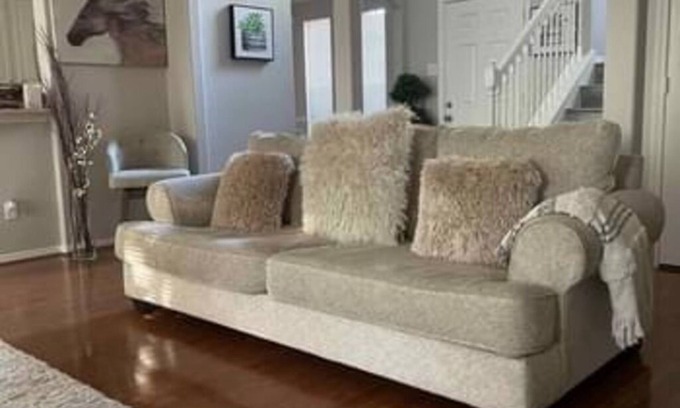 Atascocita House | 5-bedroom/4 Bath house for Traveling Nurses, Students and Single Families
