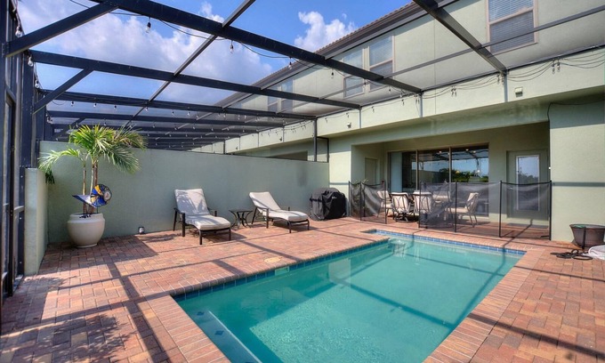 Loughman House | 5 Bedroom, 5 bath Villa
