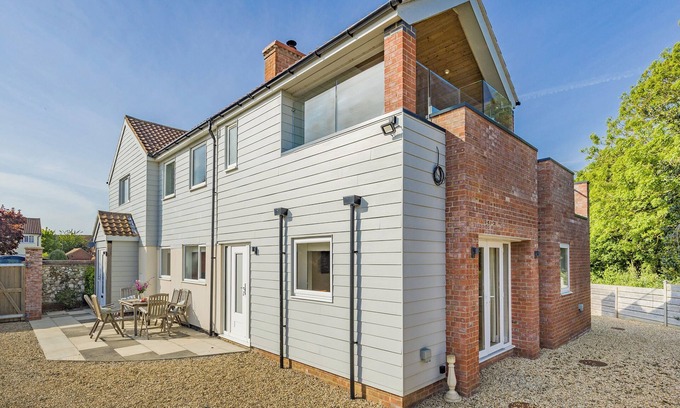 Brancaster Cottage | 5 bedroom accommodation in Brancaster