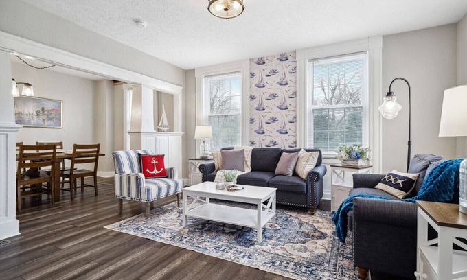 Vermilion Apartment | 5 Bedroom|Arcade NBA Jam|Poker Table|Luxury