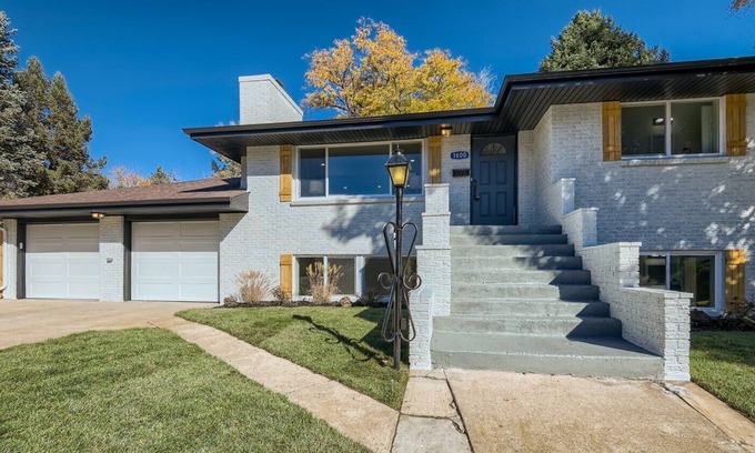 Louisville House | 5 Bedroom House | Walkable to Historic Louisville