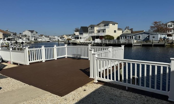 Beach Haven West House | 5 BEDROOM LAGOON FRONT - NEW TO RENTAL MARKET