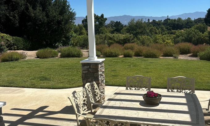 Santa Ynez House | 5-bedroom ranch house on 5 acres with Mountain views in adorable Santa Ynez