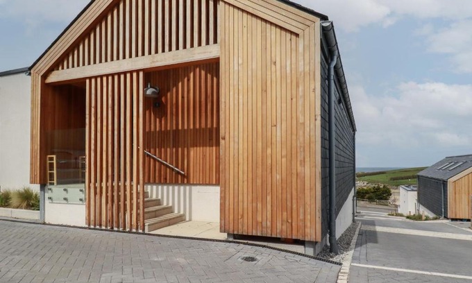 Porth House | 5 Longshore
