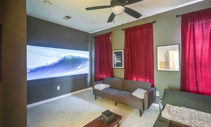 Lower Central NE House | 5 Mi to US Capitol: Washington DC Townhome