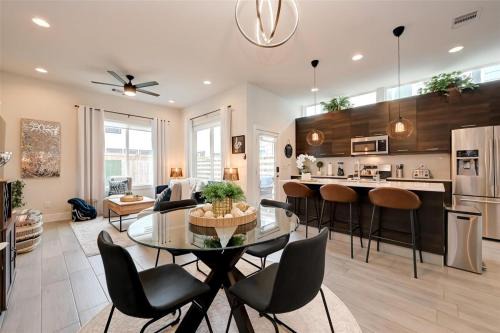 Northside House | 5 mins to Downtown - Tesla Charger - Sleeps 6