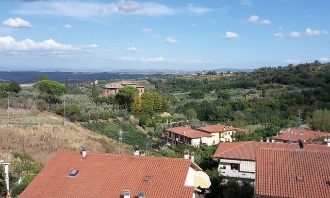 Montepulciano Apartment | 5 minutes from the historic center in Montepulciano accommodation for couples/families 4 pax