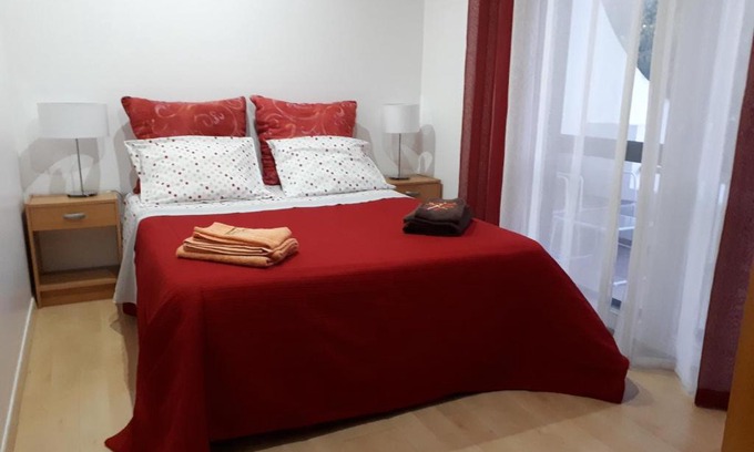 Albufeira Apartment | 5 Minutes Walk from the Beach