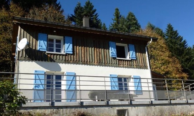 Gerardmer House | 5-person, 3-bedroom gîte in the heart of nature on the heights of Gérardmer