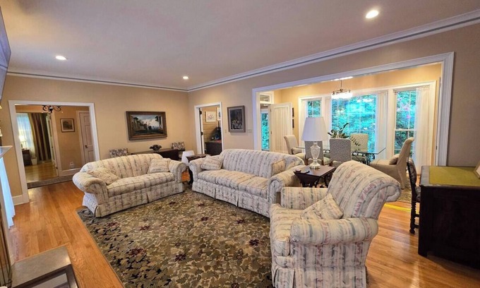 Athens House | 5 Points Oasis. UGA Home Away. Park & walk