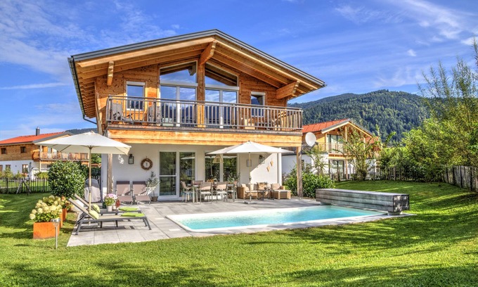 Inzell Ski Chalet | 5 star Chalet Mountain View