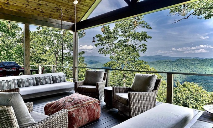 Bryson City Cabin | 5 Star Luxury, Lake Access, Spectacular Views!