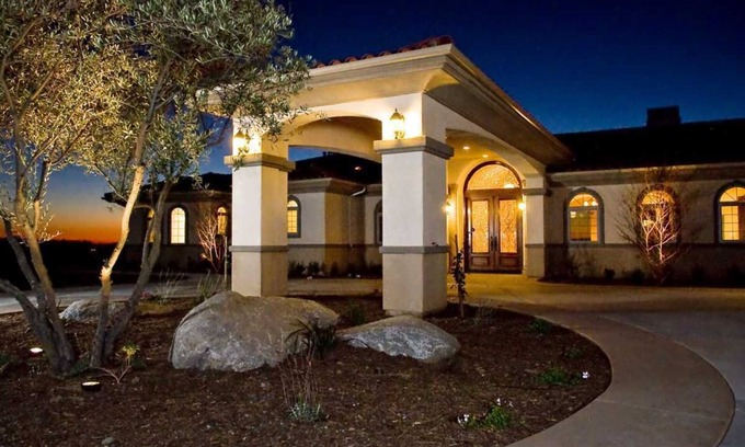 Temecula House | 5-STAR Luxury Private Estate w/Panoramic Views of Temecula Wine Country